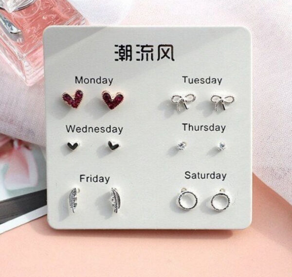 week earrings card - Image 3