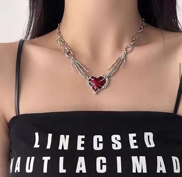 gothic necklace (2)