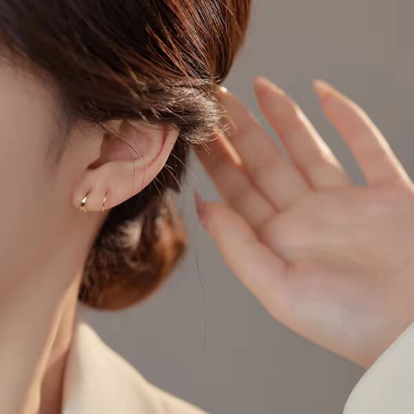 spiral golden earrings