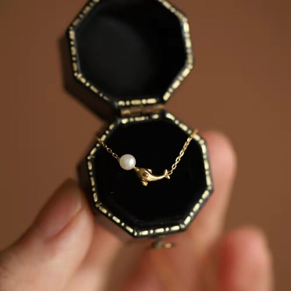 minimal necklace 🐬 - Image 4